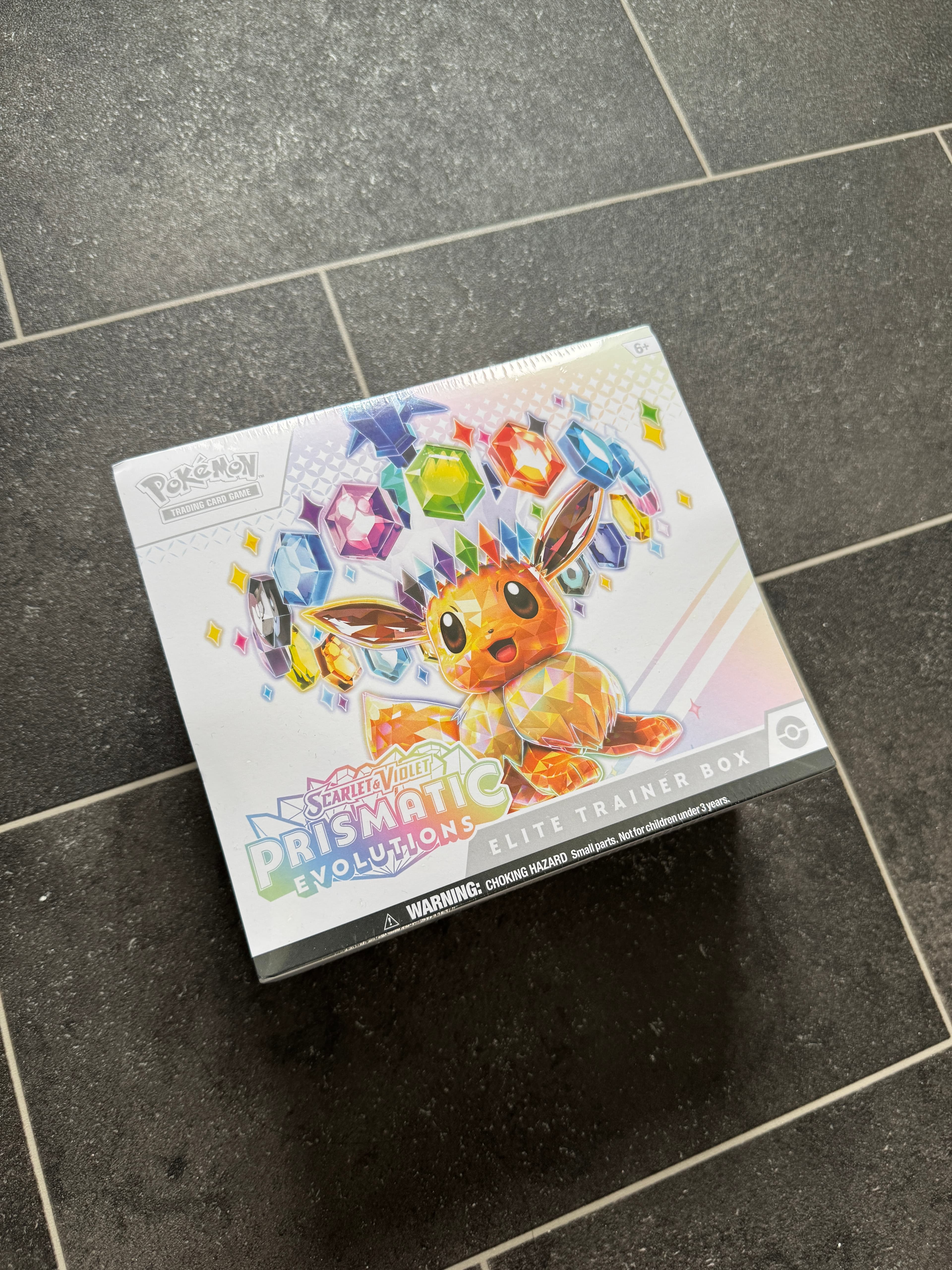Prismatic Evolution Elite Trainer Box